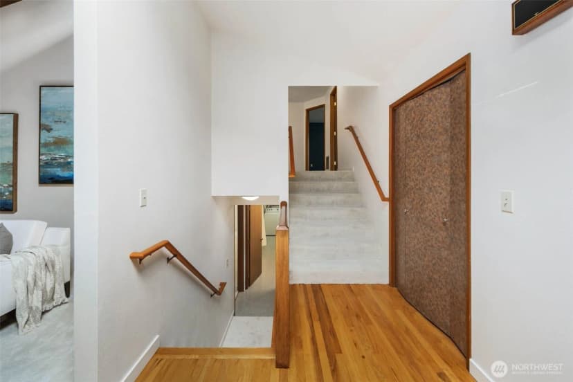 Property photo for 23601 160th Avenue Se, Kent photo 15