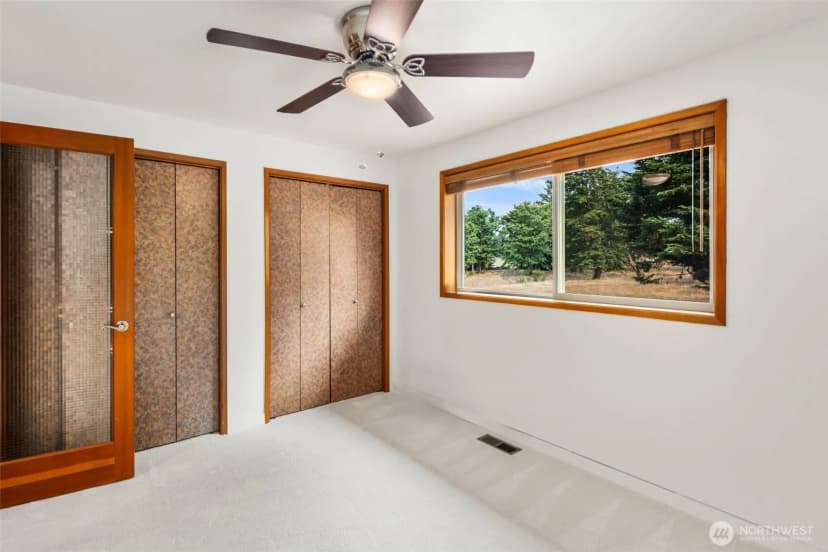 Property photo for 23601 160th Avenue Se, Kent photo 17