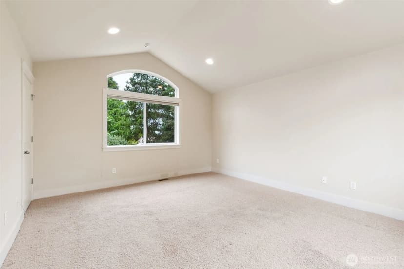 Property photo for 127 Sw 186th Street, Normandy Park photo 23