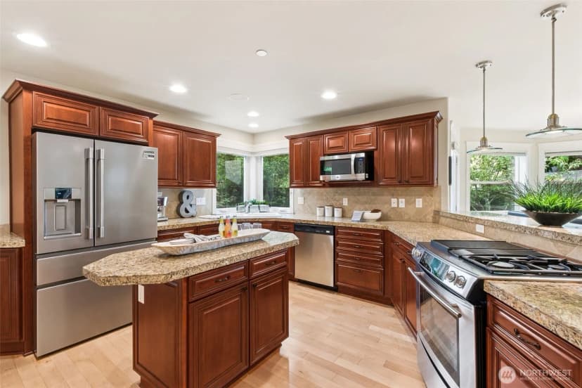 Property photo for 127 Sw 186th Street, Normandy Park photo 14