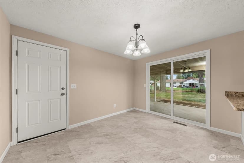 Property photo for 10718 E 18th Ave, Spokane Valley photo 9