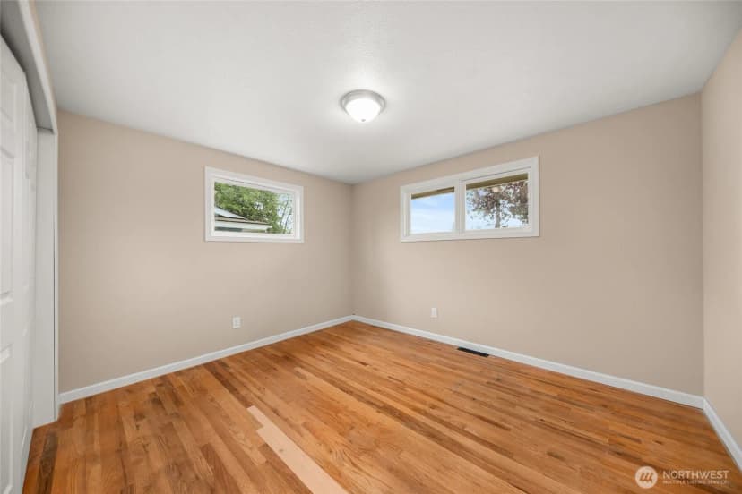 Property photo for 10718 E 18th Ave, Spokane Valley photo 13