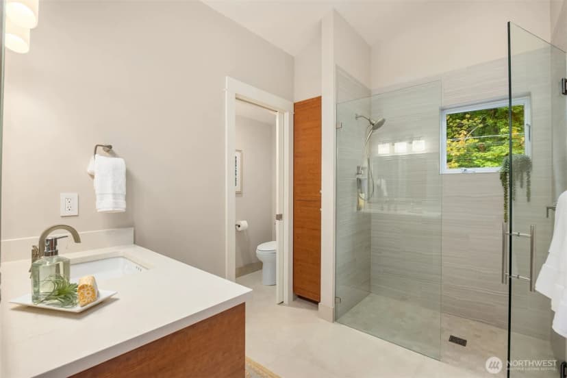 Property photo for 9889 Ne South Beach Drive, Bainbridge Island photo 28
