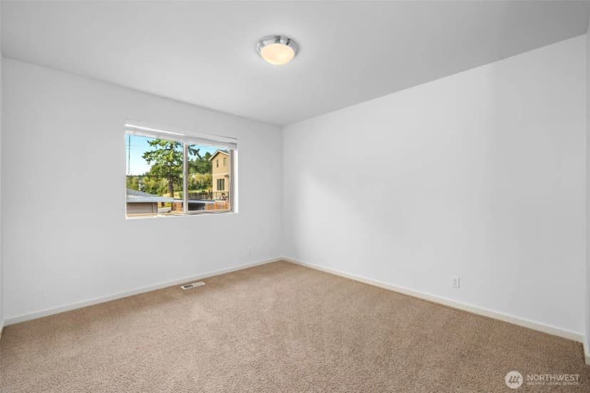Property photo for 19225 97th Avenue S, Renton photo 29
