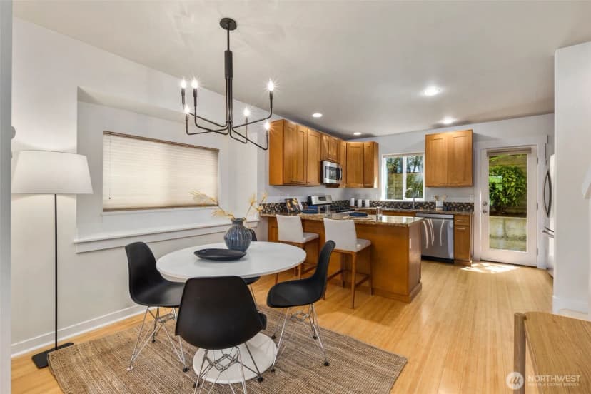 Property photo for 21 W Florentia Street, Seattle photo 7