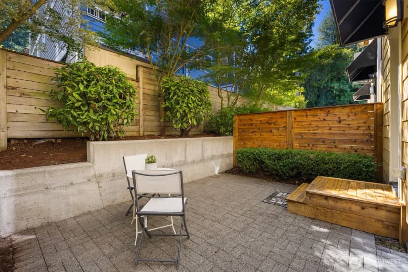 Property photo for 21 W Florentia Street, Seattle photo 13