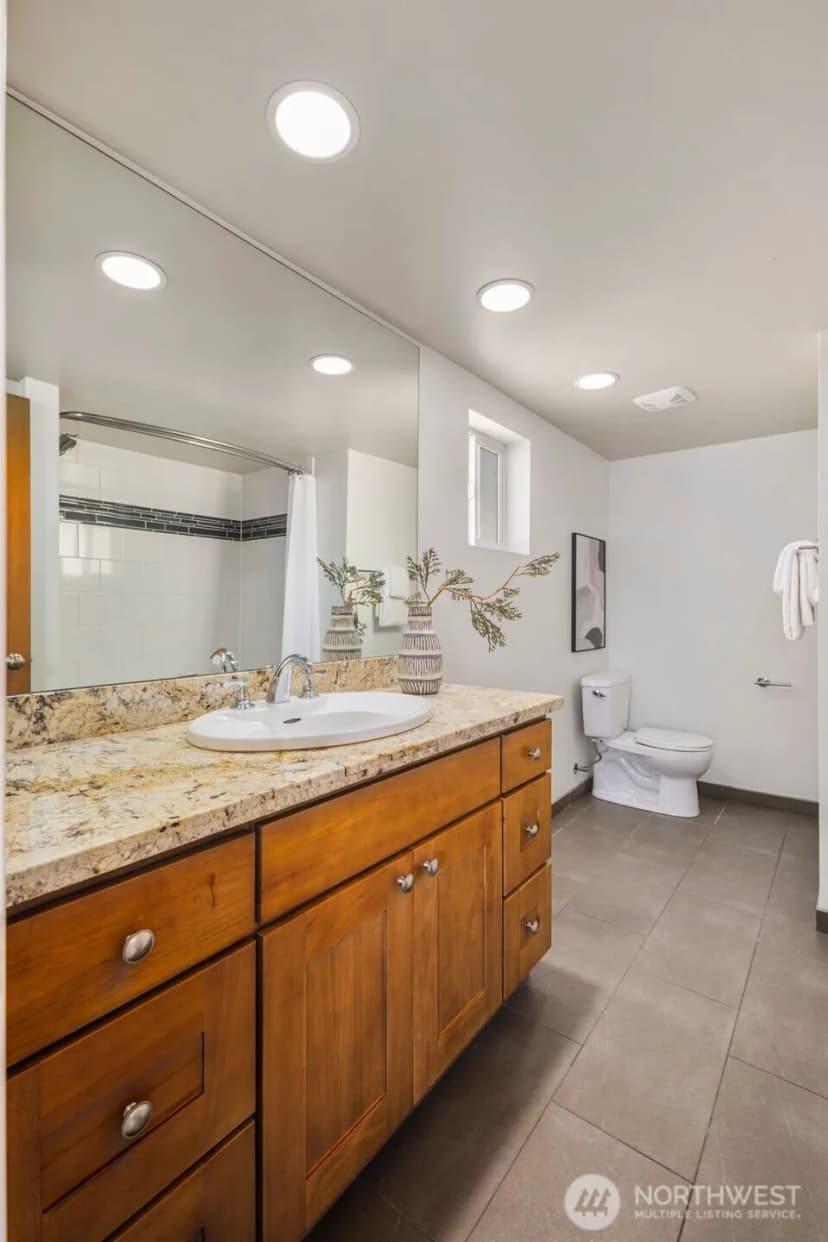 Property photo for 21 W Florentia Street, Seattle photo 18