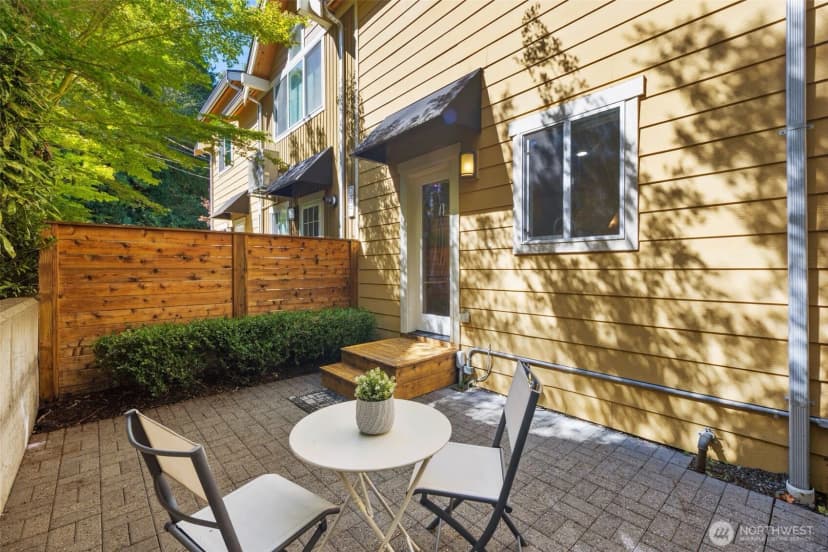 Property photo for 21 W Florentia Street, Seattle photo 14