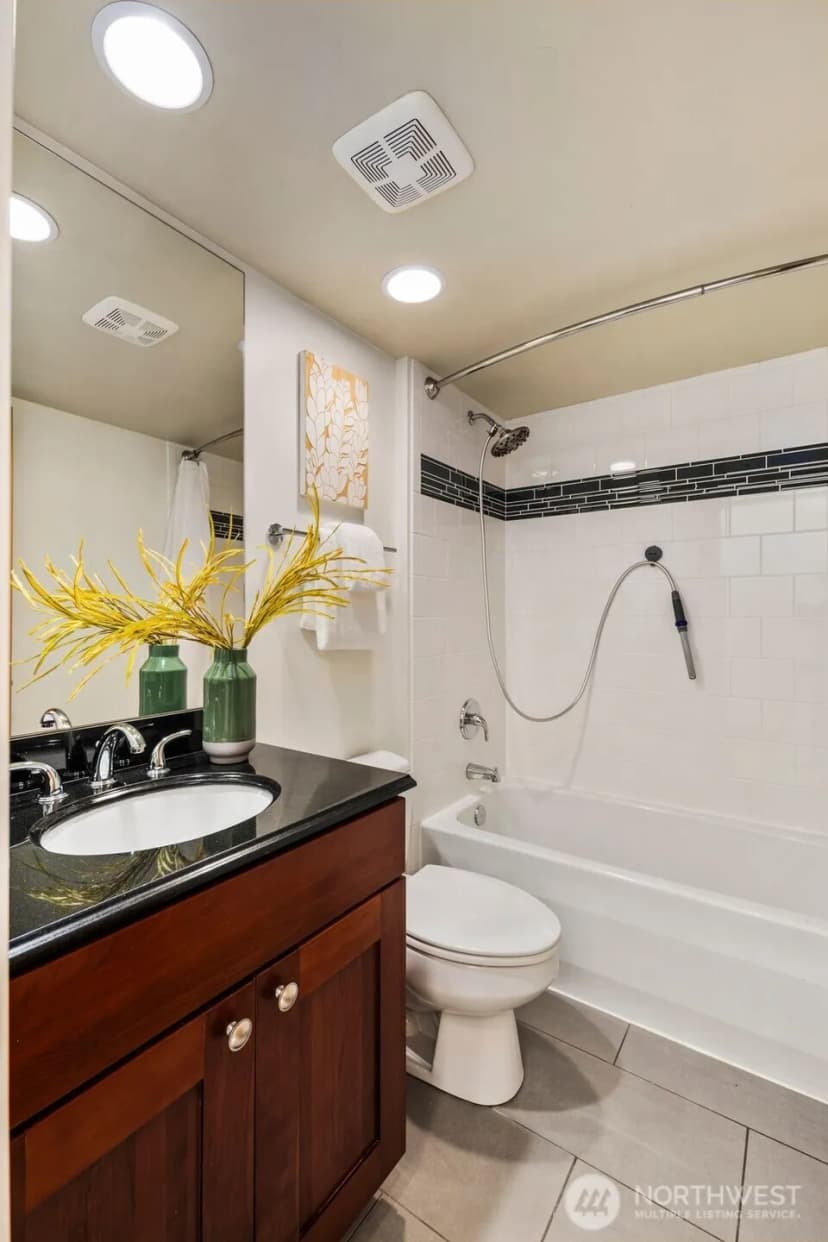 Property photo for 21 W Florentia Street, Seattle photo 21