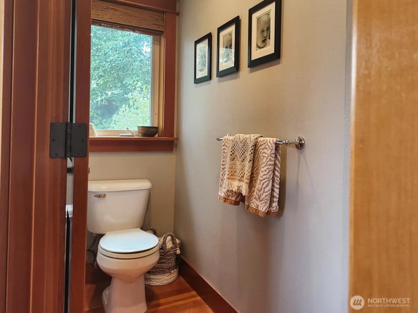 Property photo for 2218 W Raye Street, Seattle photo 15