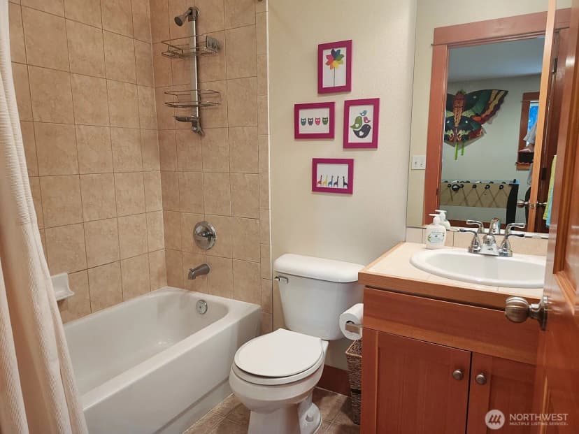 Property photo for 2218 W Raye Street, Seattle photo 37