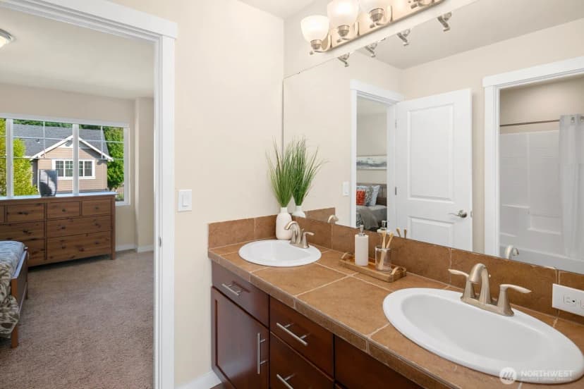 Property photo for 10449 Sheridan Cres Ne, Redmond photo 31