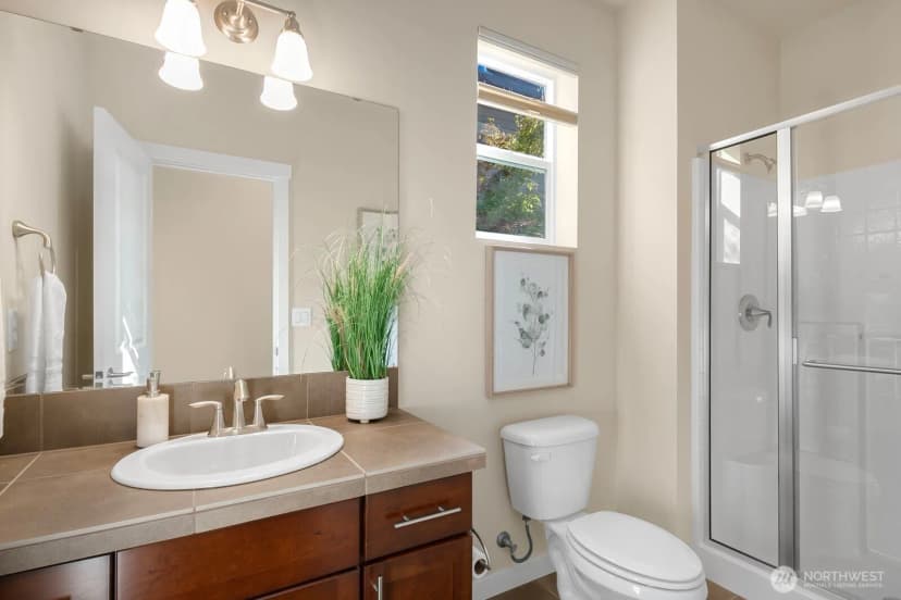 Property photo for 10449 Sheridan Cres Ne, Redmond photo 17