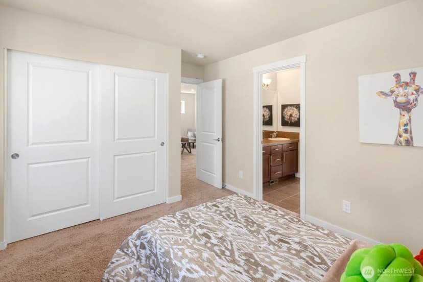 Property photo for 10449 Sheridan Cres Ne, Redmond photo 32