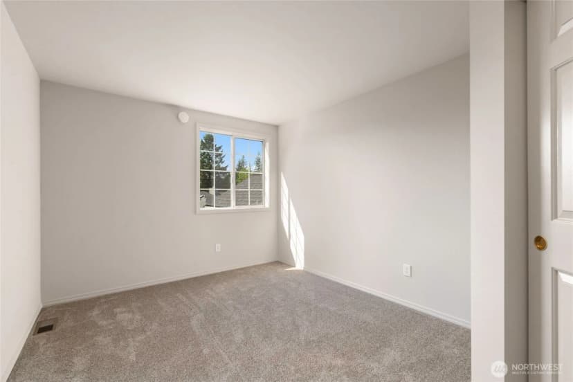 Property photo for 8301 61st Street W, University Place photo 16
