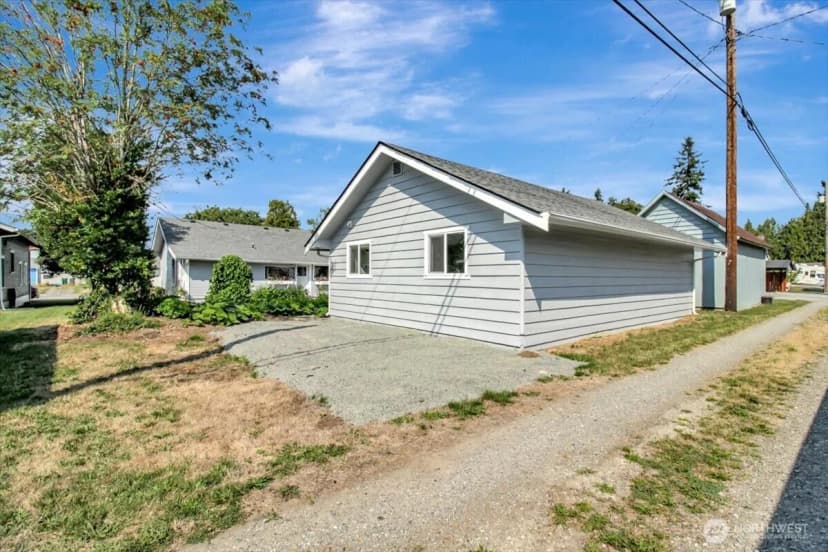 Property photo for 317 S Olympic Avenue, Arlington photo 31