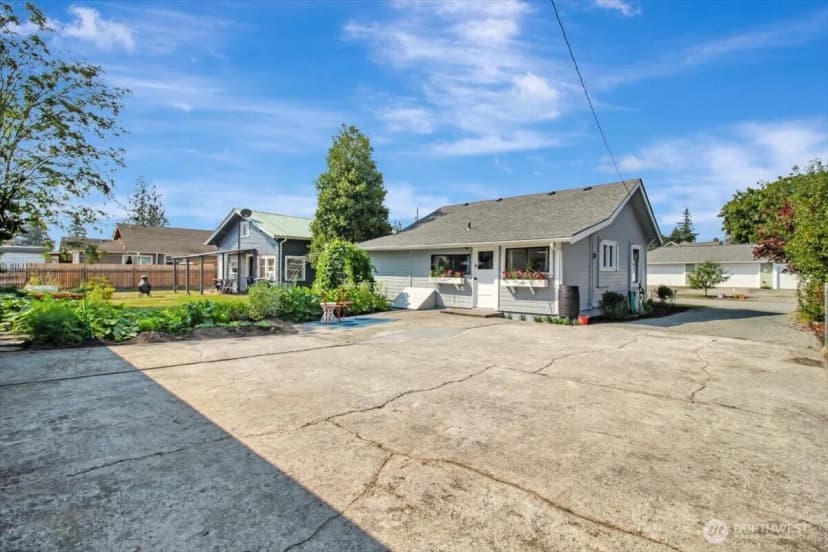 Property photo for 317 S Olympic Avenue, Arlington photo 34