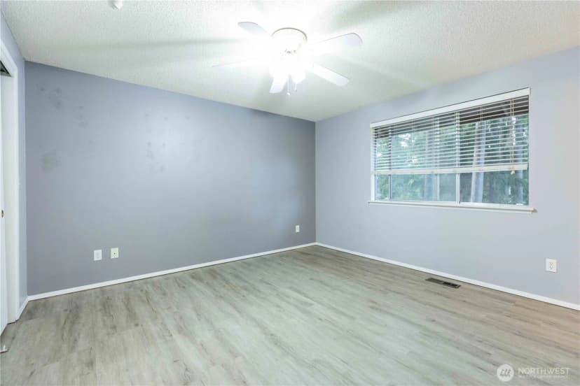 Property photo for 2348 Ne Windsor Court, Bremerton photo 14