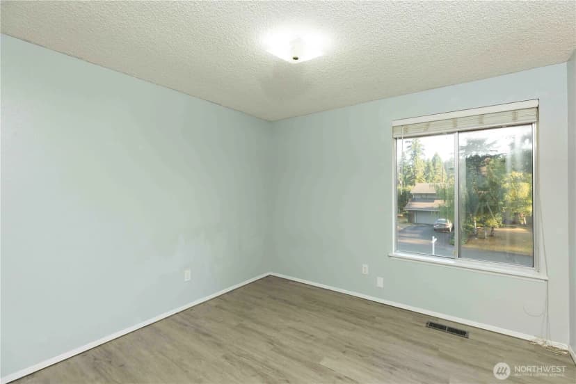 Property photo for 2348 Ne Windsor Court, Bremerton photo 17