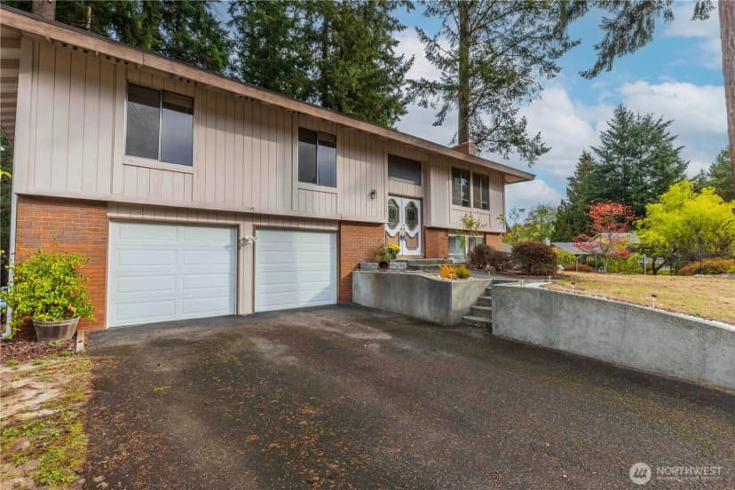 Property photo for 2348 Ne Windsor Court, Bremerton