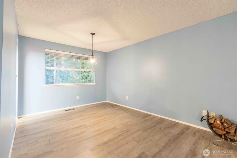 Property photo for 2348 Ne Windsor Court, Bremerton photo 7