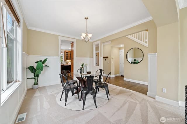 Property photo for 1008 N 27th Place, Renton photo 5