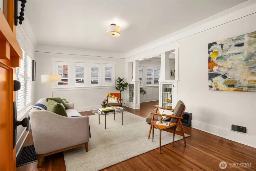Property photo for 914 W Howe Street, Seattle photo 3