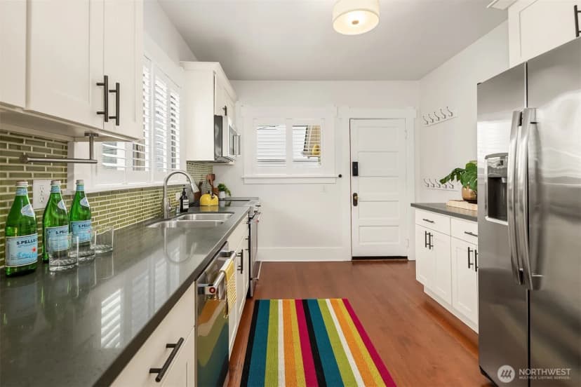 Property photo for 914 W Howe Street, Seattle photo 13