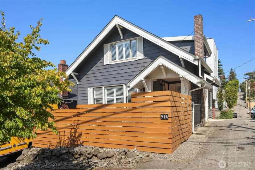 Property photo for 914 W Howe Street, Seattle photo 26