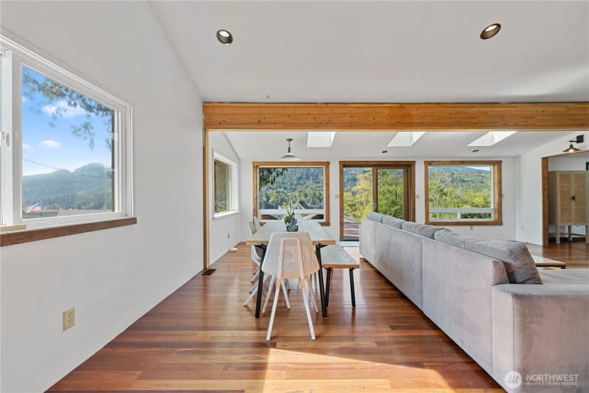Property photo for 18092 Montborne Road, Mount Vernon photo 11