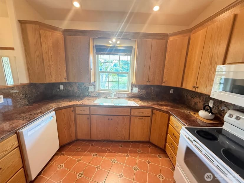 Property photo for 2 Primrose Lane, Omak photo 17