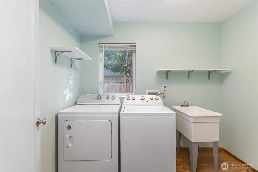 Property photo for 630 Giltner Lane, Edmonds photo 26