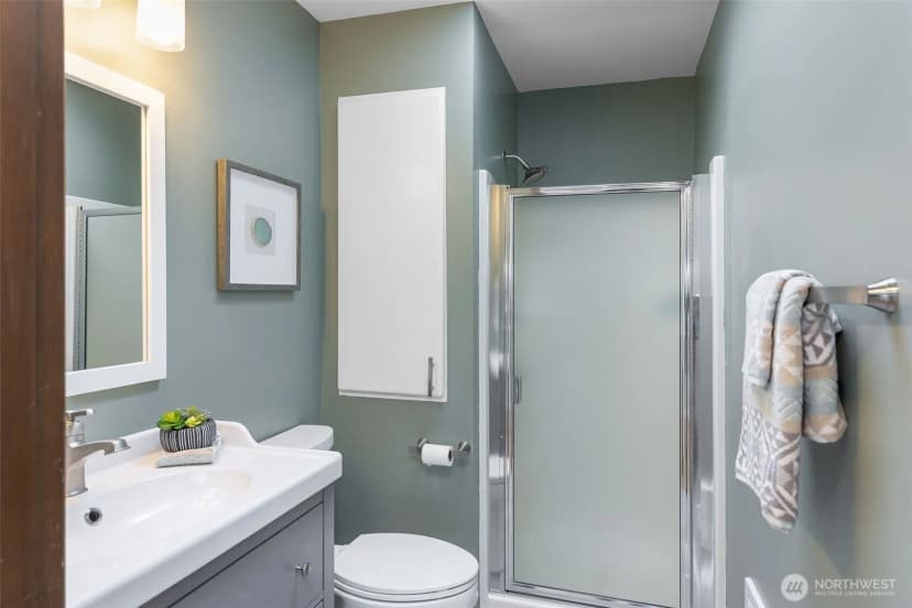 Property photo for 630 Giltner Lane, Edmonds photo 14