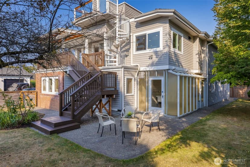 Property photo for 630 Giltner Lane, Edmonds photo 32