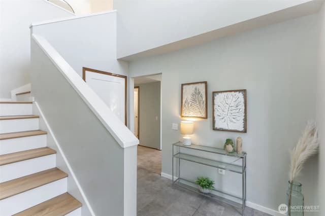 Property photo for 630 Giltner Lane, Edmonds photo 3