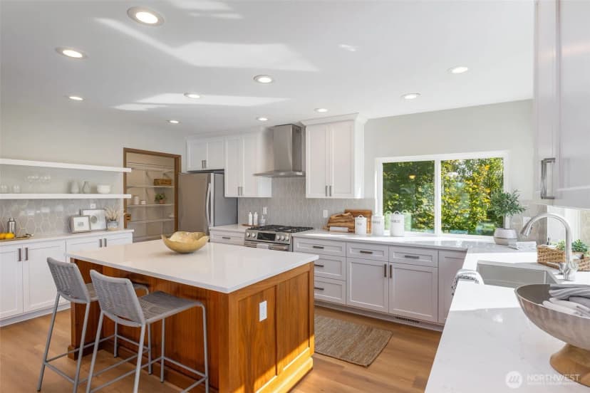 Property photo for 630 Giltner Lane, Edmonds photo 7