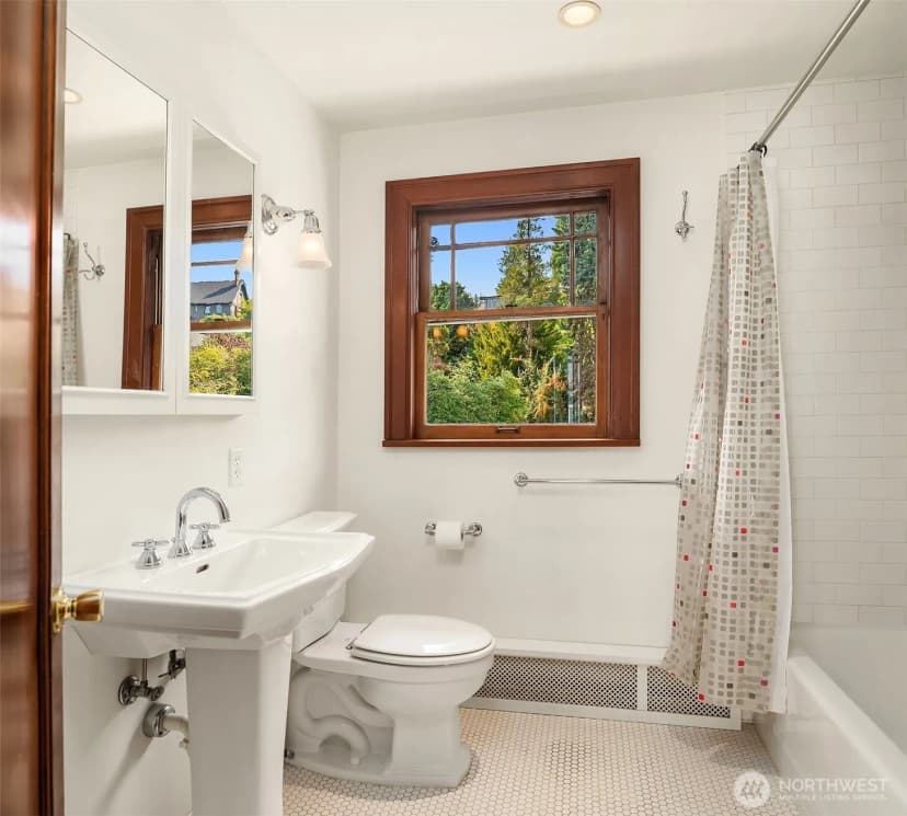 Property photo for 3602 Lakewood Avenue S, Seattle photo 28