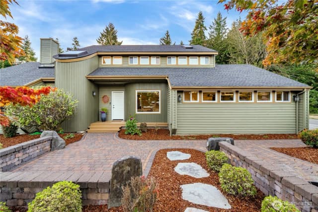 Property photo for 4001 Foxhall Drive Ne, Olympia