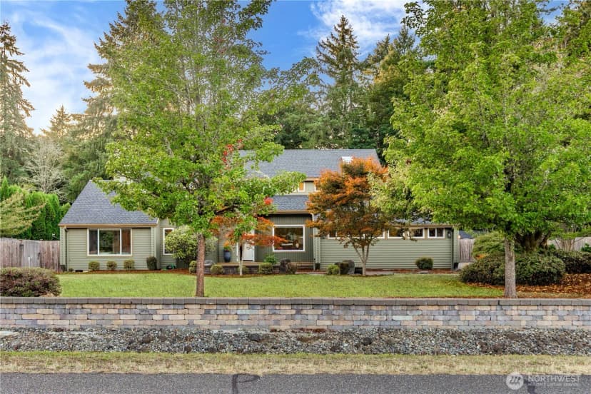 Property photo for 4001 Foxhall Drive Ne, Olympia photo 3