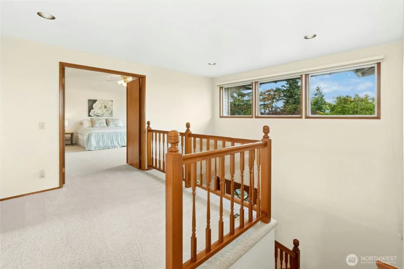 Property photo for 6218 113th Place Se, Bellevue photo 10