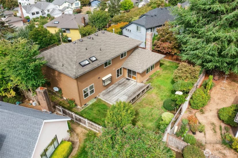 Property photo for 6218 113th Place Se, Bellevue photo 18