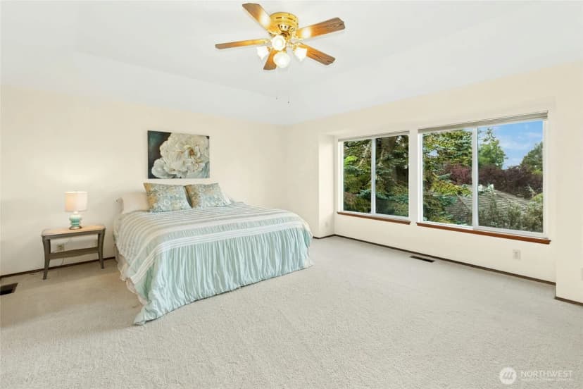 Property photo for 6218 113th Place Se, Bellevue photo 11
