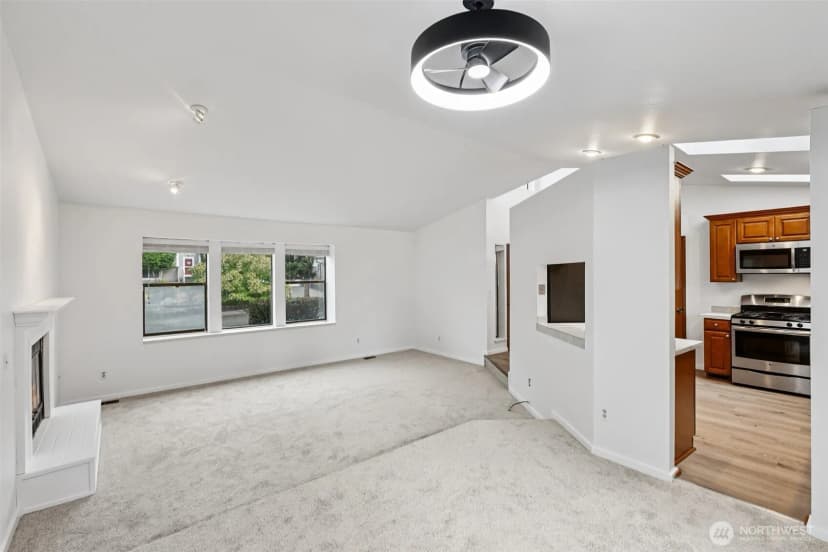Property photo for 7104 91st Avenue Ct Sw, Lakewood photo 9