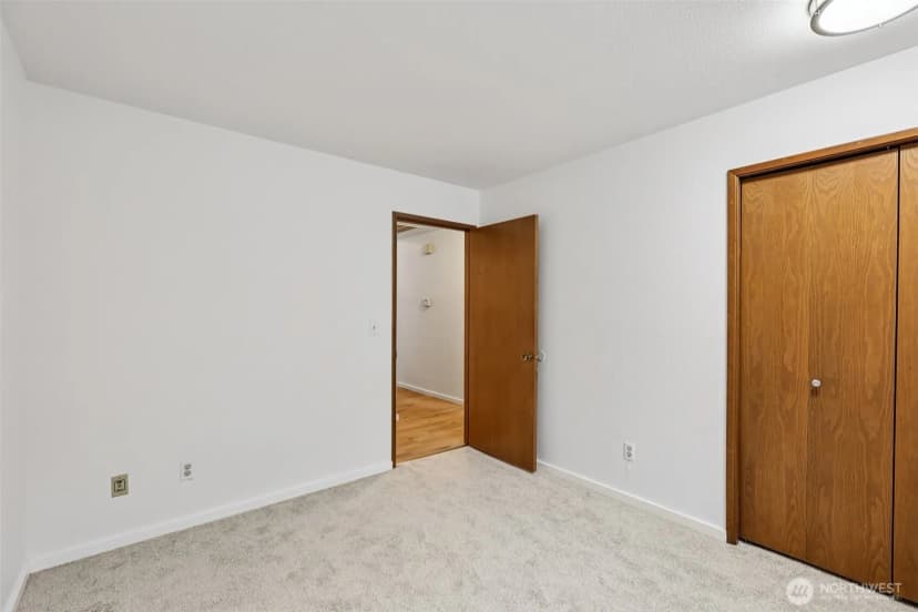 Property photo for 7104 91st Avenue Ct Sw, Lakewood photo 17