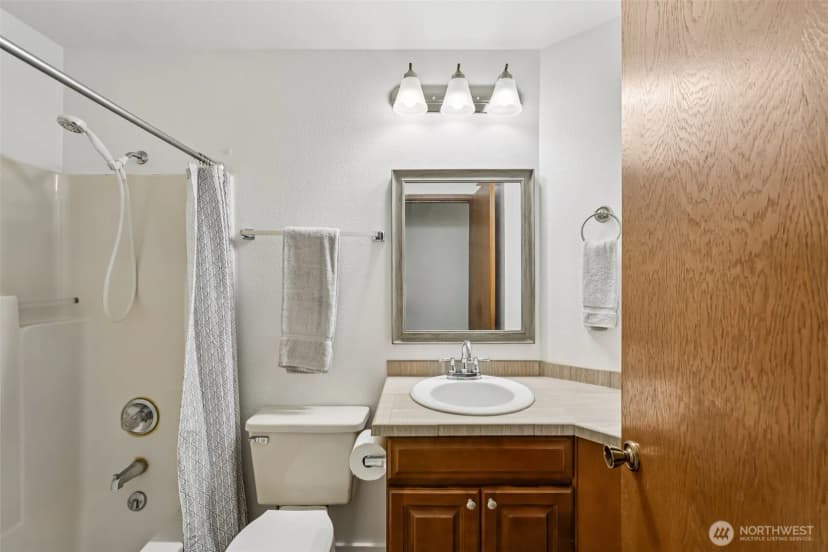 Property photo for 7104 91st Avenue Ct Sw, Lakewood photo 18