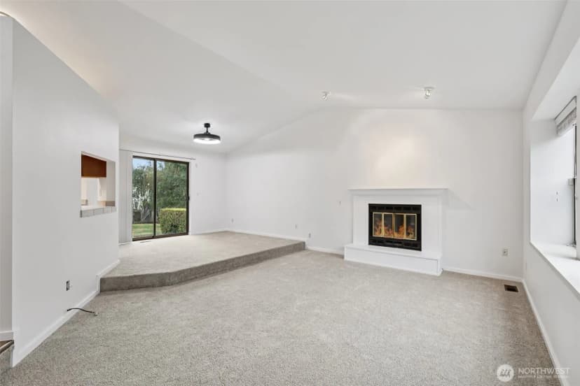 Property photo for 7104 91st Avenue Ct Sw, Lakewood photo 7
