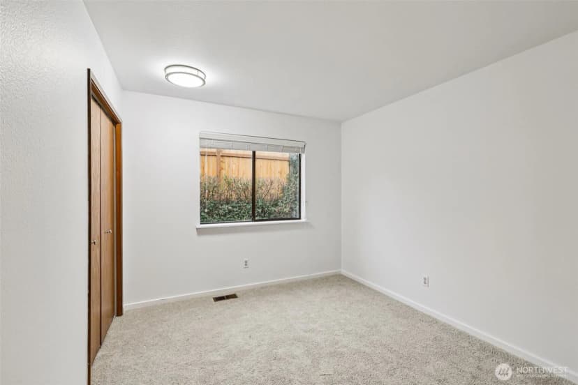 Property photo for 7104 91st Avenue Ct Sw, Lakewood photo 16