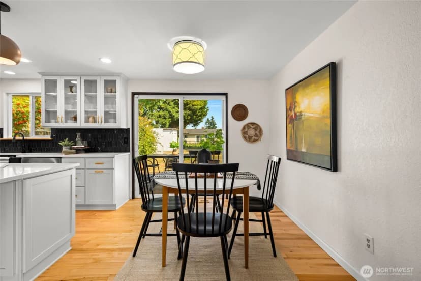Property photo for 16014 16th Avenue Sw, Burien photo 6