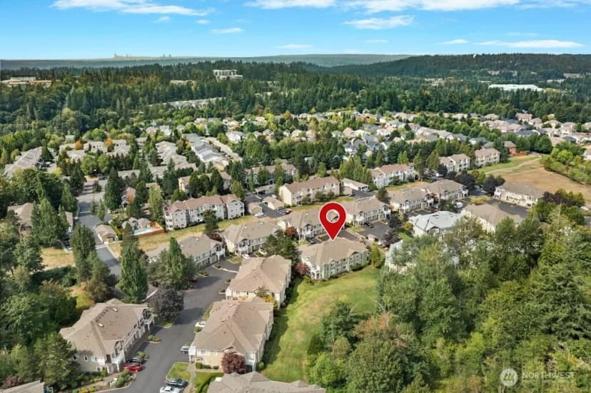 Property photo for 572 241st Lane Se, Sammamish photo 30
