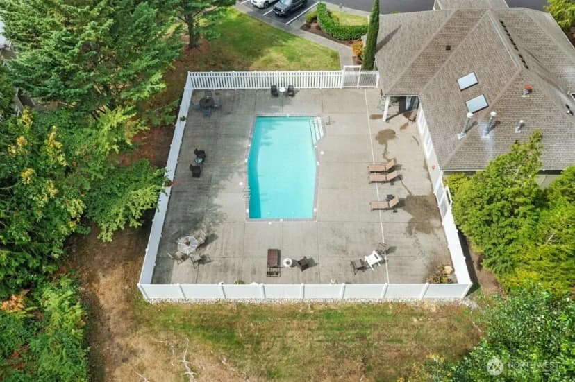 Property photo for 572 241st Lane Se, Sammamish photo 28